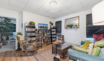 10 Pearl St, Auburn, ME 04210