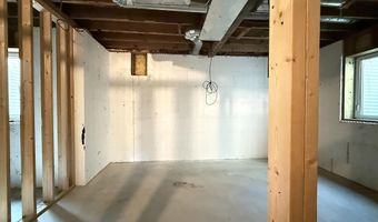 237 E Dahlstrom Ave, Appleton, MN 56208