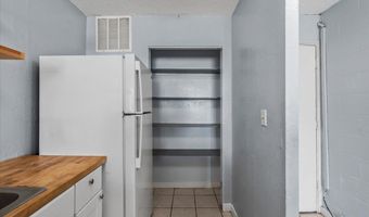 111 KAHULUI BEACH Rd D225, Kahului, HI 96732