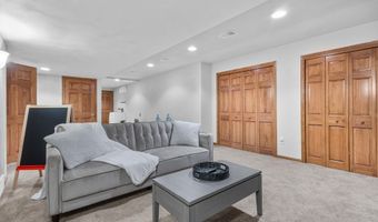 4720 W CHICORY Ln, Appleton, WI 54914