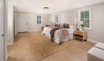 110 E SPRING St, Alexandria, VA 22301