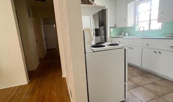 305 MADISON St NE, Albuquerque, NM 87108