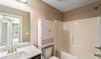 611 Court St, Adel, IA 50003