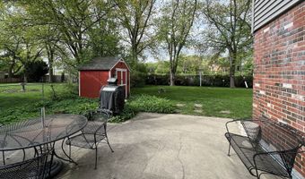 604 S Reuter Dr, Arlington Heights, IL 60005