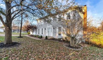 279 Oakleigh Woods Dr, Ballwin, MO 63011