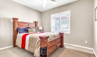 3929 E PEACH TREE Dr, Chandler, AZ 85249