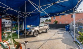 6118 S Main, Los Angeles, CA 90003