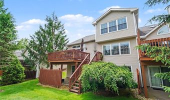 959 Grand View Ln, Aurora, OH 44202
