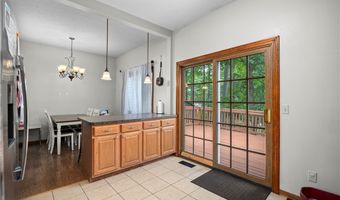 823 Willow Hollow Ct, Amherst, OH 44001