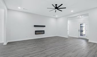 1112 Duke Dr, Bauxite, AR 72011