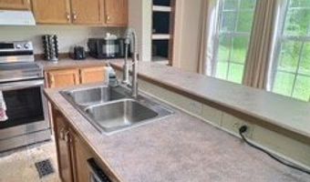 8813 Brounland Rd, Alum Creek, WV 25003