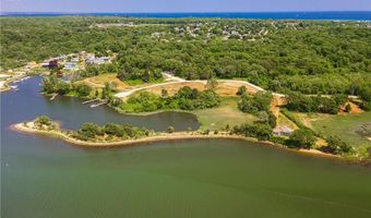 101 Kenyon Farm Rd, Narragansett, RI 02882