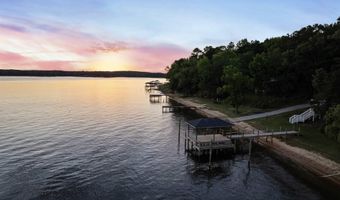 2700 Harbor View Rd, Camden, SC 29020