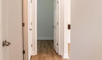 724 ELLIS St, Auburn, AL 36832