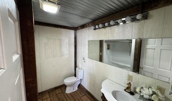 469 Taylor Bay Rd, Augusta, AR 72006