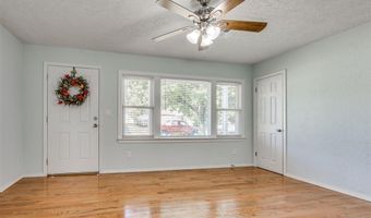 6606 NW 26th St, Bethany, OK 73008