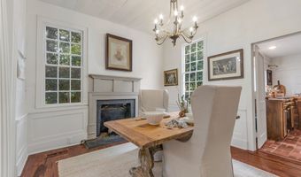 204 S Main St, Abbeville, SC 29620