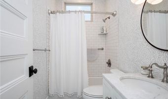 27 Mann Ave, Newport, RI 02840
