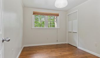 67 Quaker Ln, Bolton, MA 01740