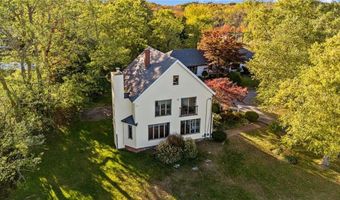 1705 Wampanoag Trl, Barrington, RI 02806