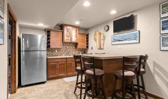 346 ALBERT Way, Appleton, WI 54915