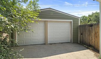 820 CLEVELAND Ave, Cheyenne, WY 82001