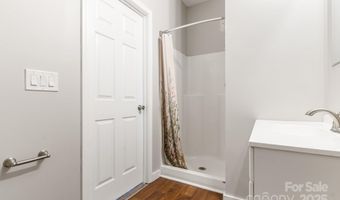 14 Annie St, Asheville, NC 28806