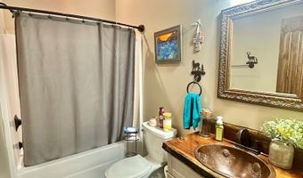 674 Cantrell Rd, Big Sandy, TN 38221