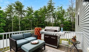 21 Huntington Ridge Rd, Bedford, NH 03110