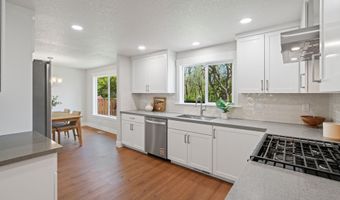 11615 SW SETTLER Way, Beaverton, OR 97008