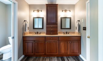 33 Hobart Hill Rd, Brookline, NH 03033