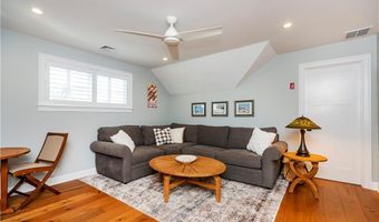 16 Middleberry Ln 40, East Greenwich, RI 02818