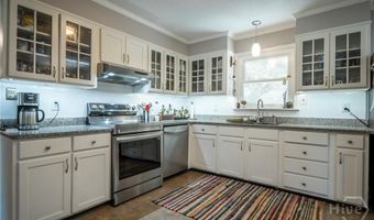 130 Biscayne Dr, Athens, GA 30606