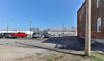 207 W Main St, Ash Grove, MO 65604