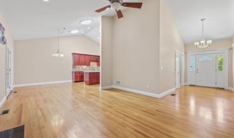 11 Village Ct 11, Colchester, CT 06415
