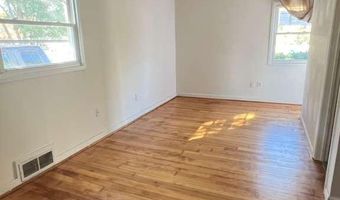 3007 ELMWOOD Dr, Alexandria, VA 22303