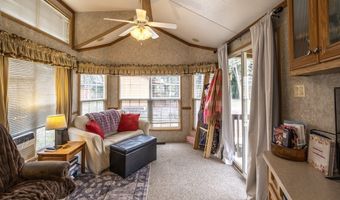 29 Breedlove Dr, Andrews, NC 28901