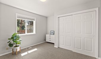 20029 Beaver Ln, Bend, OR 97703