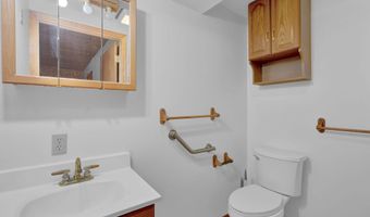 500 Greentree Dr 11, Bedford, IN 47421