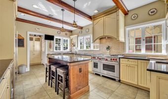 1230 GOLDEN Ln, Orlando, FL 32804