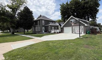 1004 15th St, Aurora, NE 68818