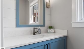 9214 Myrtle Ln, Alden, MI 49612