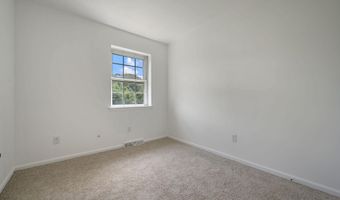 16 HERITAGE Dr, Dover, DE 19904