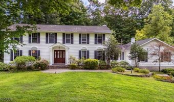 2 Higgins Dr, Alloway, NJ 07462