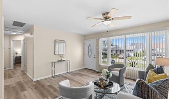 6334 Hurstgreen Ln, Affton, MO 63123