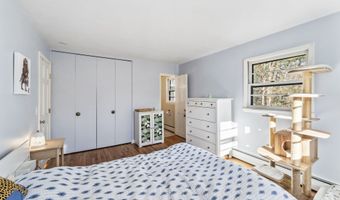 6 Advocate Pl, Danbury, CT 06810