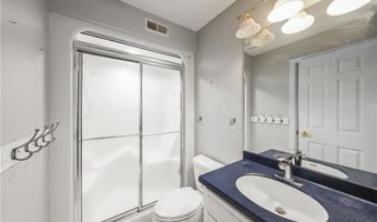 875 Cascades Dr, Aurora, OH 44202