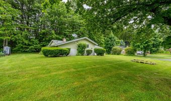 61 Barry Rd, Worcester, MA 01609