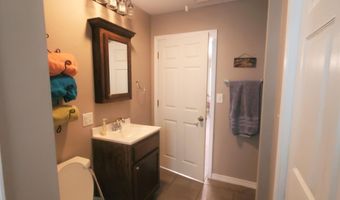 80 Maple Dr, Perkinston, MS 39573