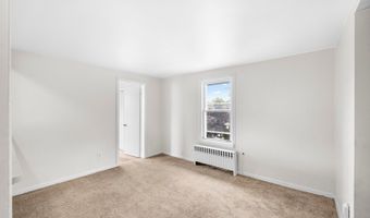 86 W Main St 2, Bergenfield, NJ 07621